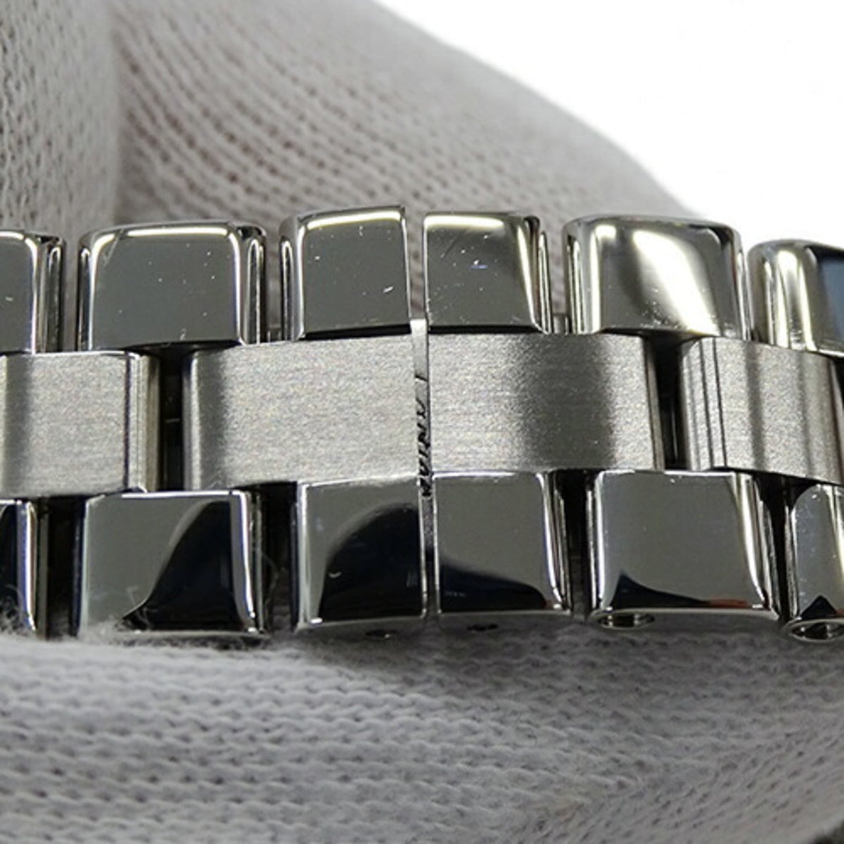 W62016V3 Polished Pre-Owned Roadster Cartier SM SS Silver Stainless Steel Date Watch Quartz Ladies (Fair)