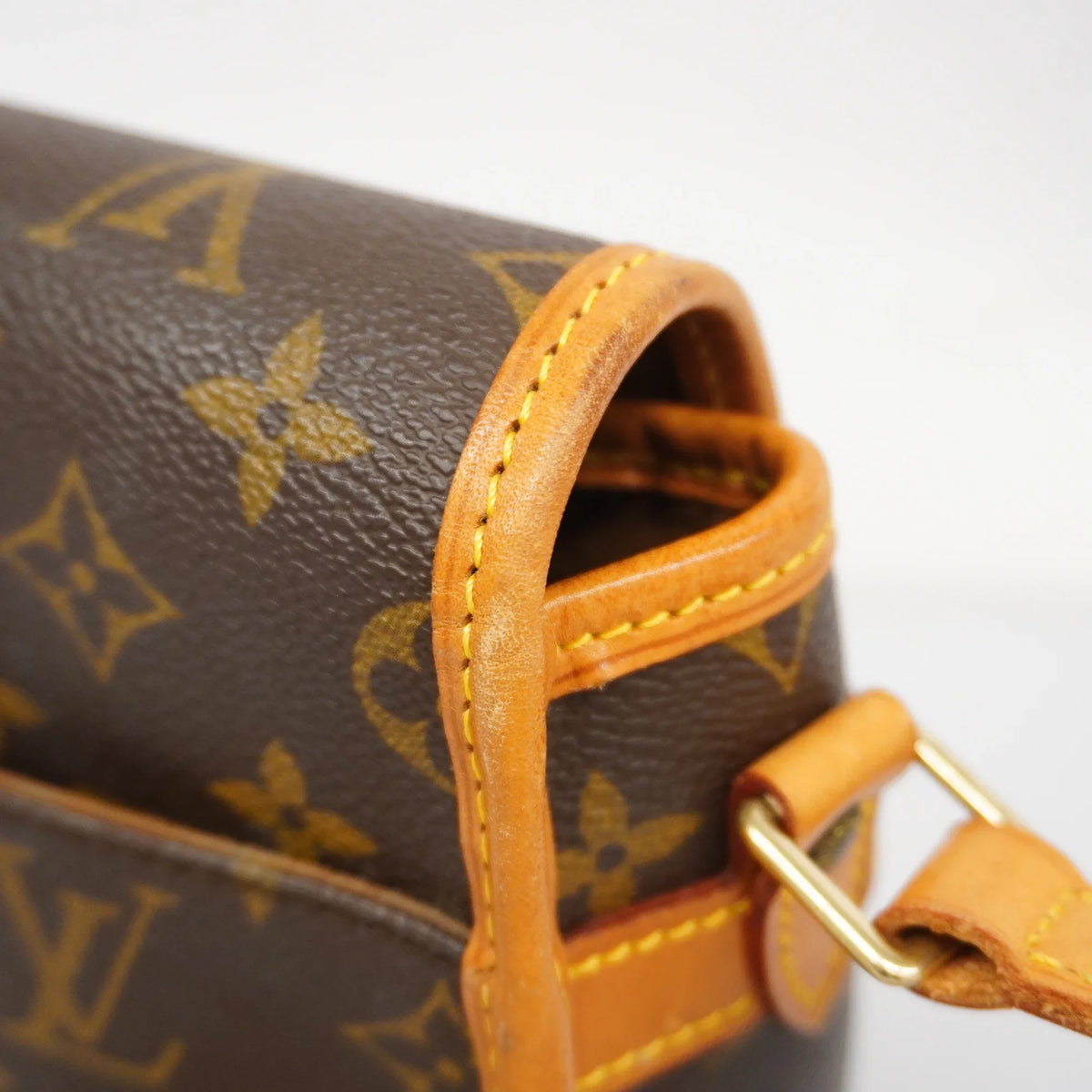 Louis (Fair) Auth Women's Sologne Bag Monogram Shoulder Vuitton Pre-Owned M42250