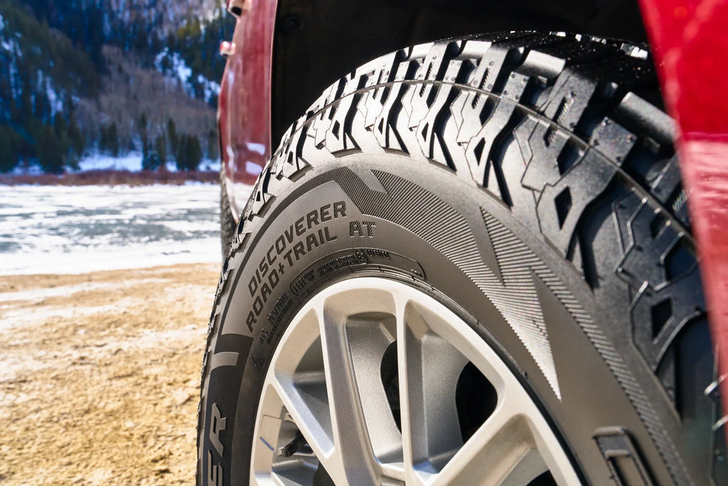 114T Road+Trail Tire Discoverer AT 245/70R17 All-Terrain Cooper
