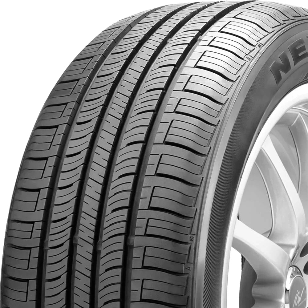 Passenger 94T All Tire N'Priz 225/50R17 Season AH5 Nexen