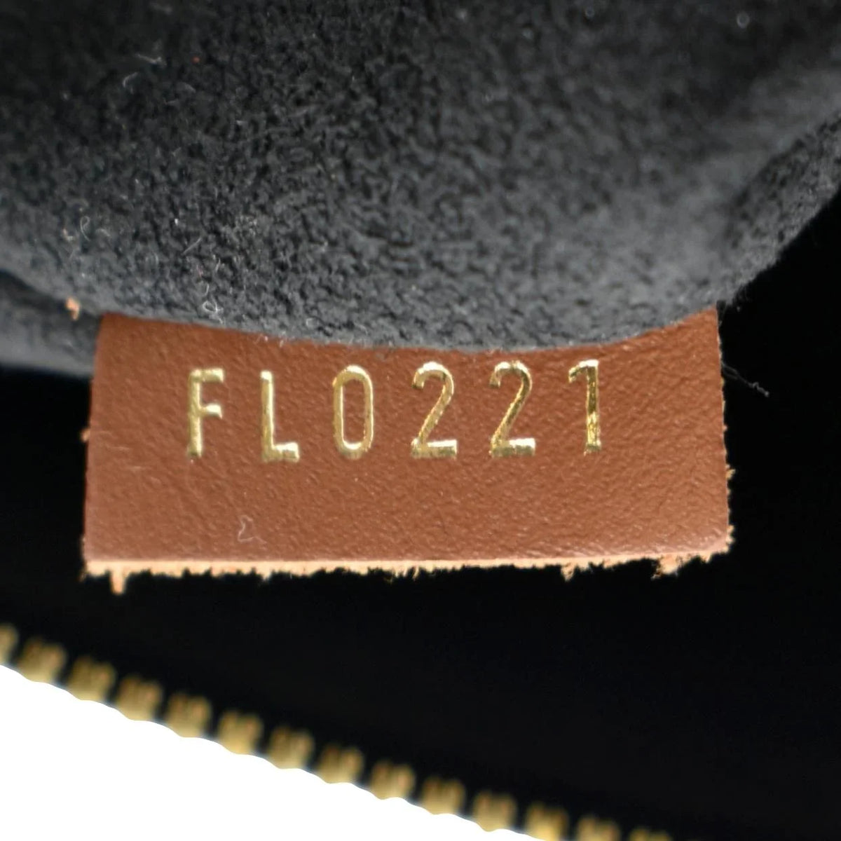 Black VUITTON Hobo MM V LOUIS Bag Pre-owned Monogram Leather