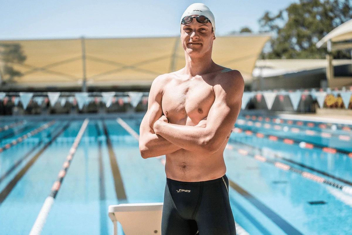 Swimming Adjustable with Men Black/Smoke - for Swim - Adult Straps Swim and Nose Women - with Goggles FINIS - Goggles Watertight Pieces Lightning Competitive Goggles Silicone 4 Interchangeable Goggles