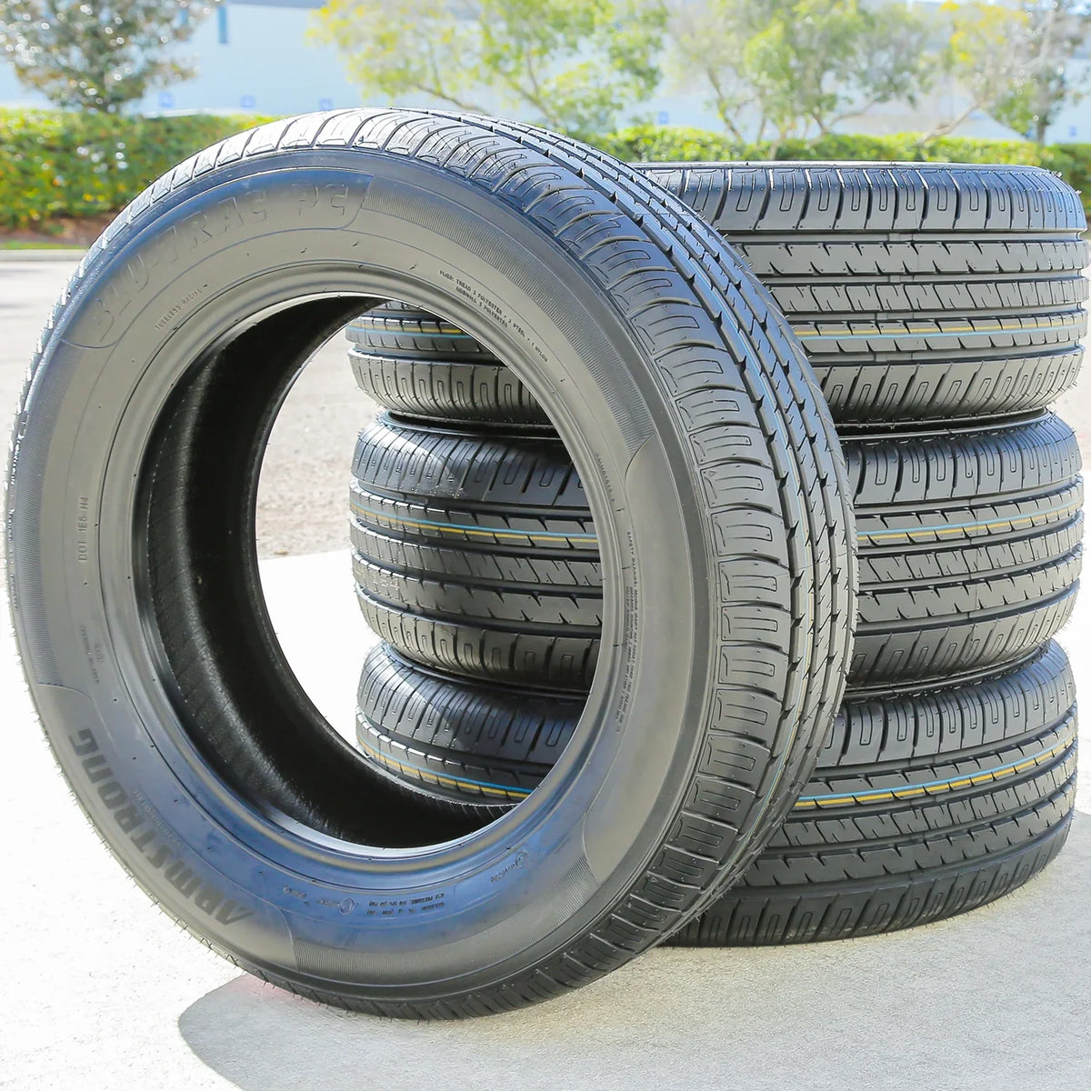 2005-07 Season 300 Tire Fits: Blu-Trac Touring Base, 2011-14 Chrysler All PC Armstrong A/S Mustang 215/65R17 Ford 99V