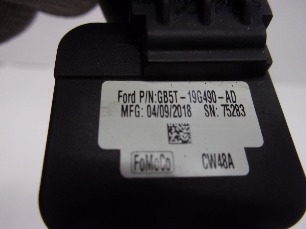 GB5T-19G490-AD Ford 2017-2019 OEM Explorer Rear View Pre-Owned Backup Camera (Good)